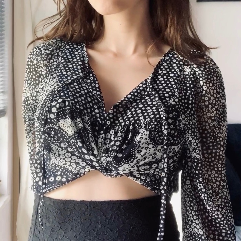 Navy Star-Patterned Gap blouse